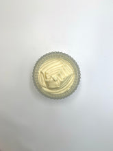Load image into Gallery viewer, White Liquid Chocolate
